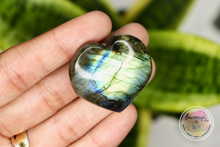 Load image into Gallery viewer, small flashy labradorite hearts